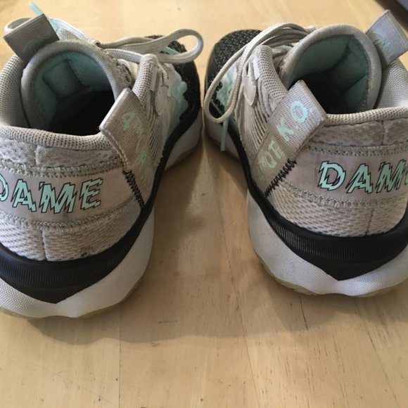 Adidas Dame 8 Little Kids Shoes (Preschool) size 13 - Picture 4 of 7